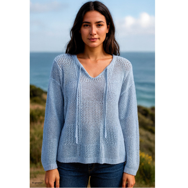 leichter Pulli  in Größe 36 - 42 hellblau